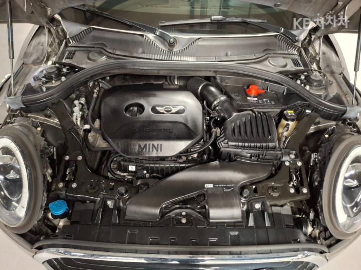 Mini Clubman 1.6 Regular 7