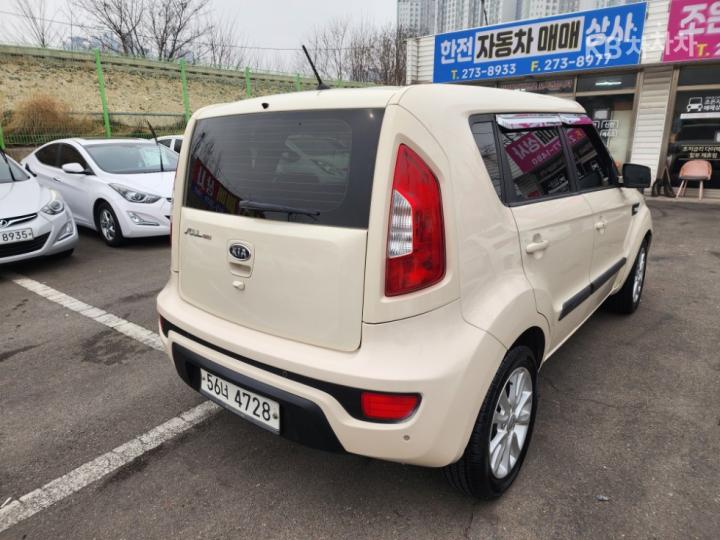 Kia Soul 1.6 GDI Luxury Base Type 5