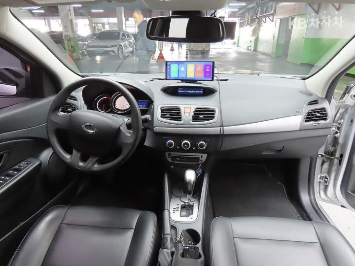 Renault SM3 Neo SE Base Type 9