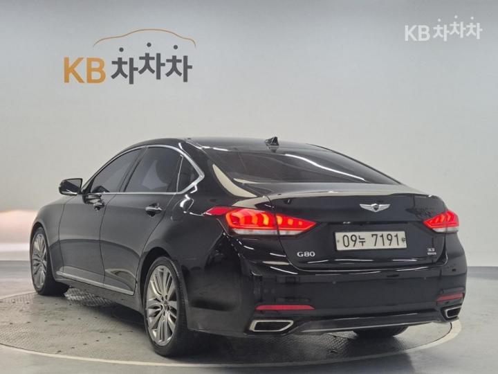 Genesis G80 3.8 GDI AWD Premium Luxury 3