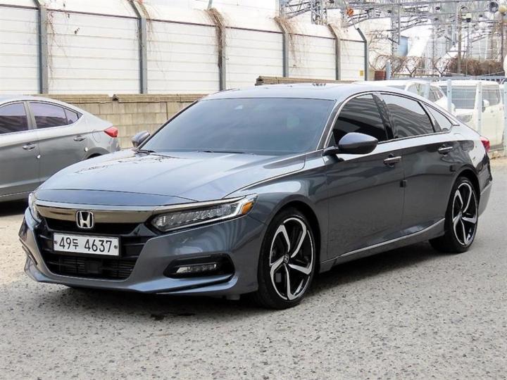 Honda Accord 2.0 Turbo 3