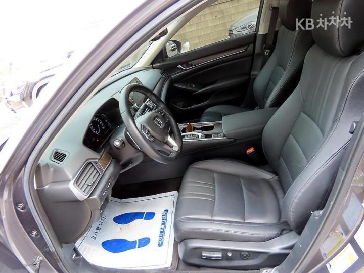 Honda Accord 2.0 Turbo 6