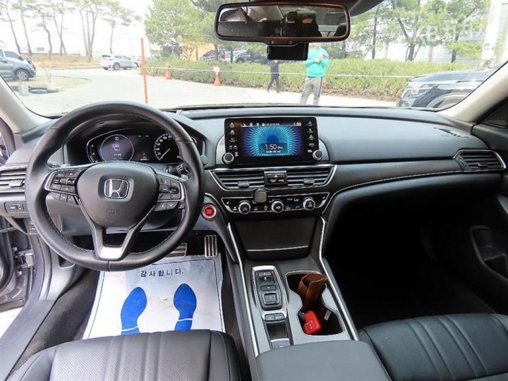 Honda Accord 2.0 Turbo 8