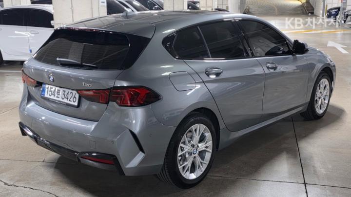 BMW 1 Series F70 120 Base Type 5