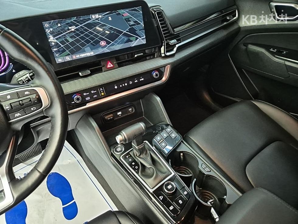 2024 - kia sportage