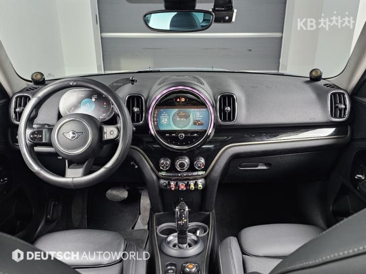 Mini Countryman F60 1.5 Cooper Classic Base Type 8