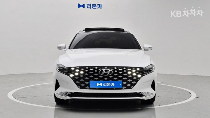 Hyundai Grandeur LPi 3.0 Premium 3