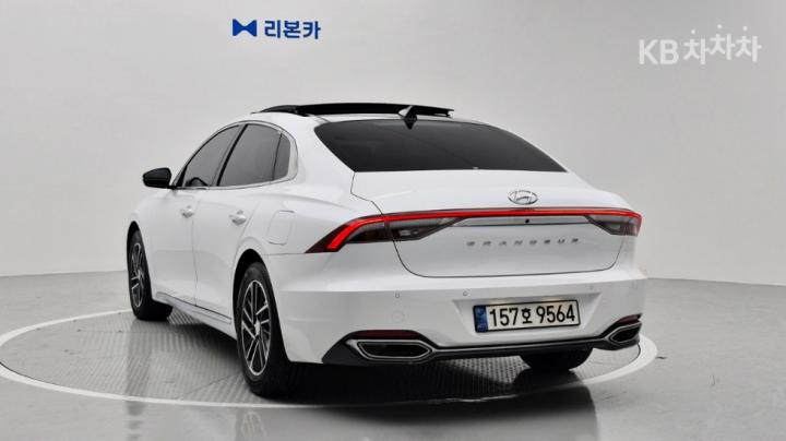 Hyundai Grandeur LPi 3.0 Premium 7