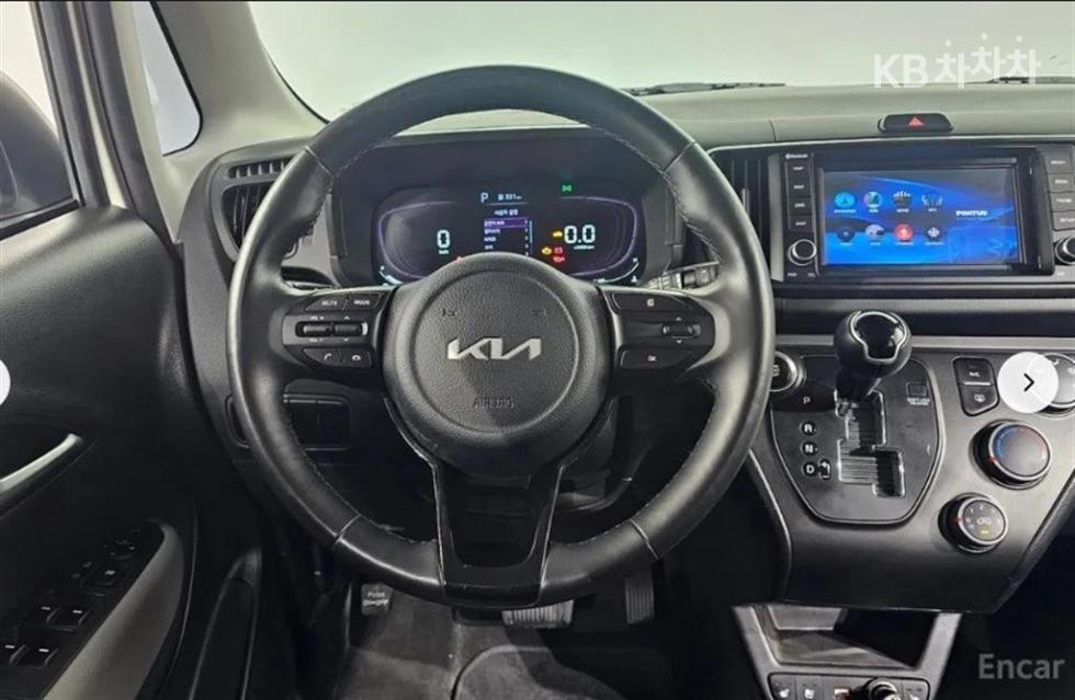 2023 - kia kia