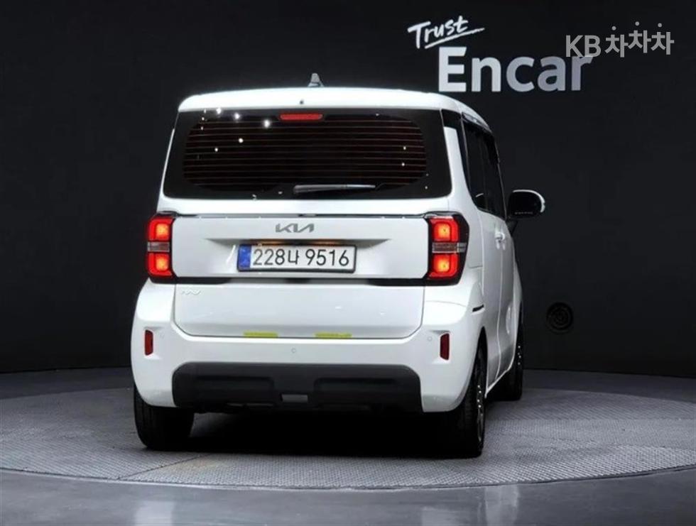 2025 - kia kia