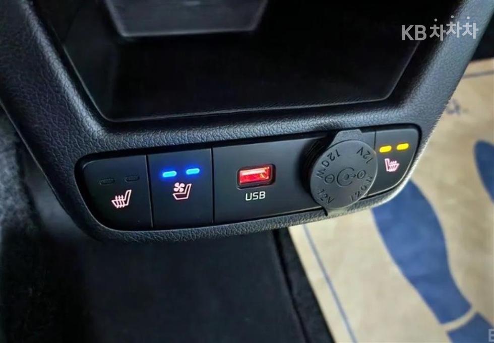 2025 - kia kia