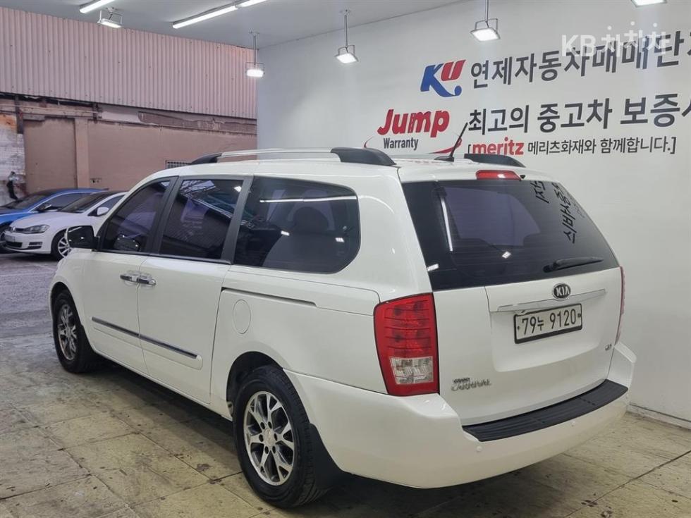 2013 - kia carnival