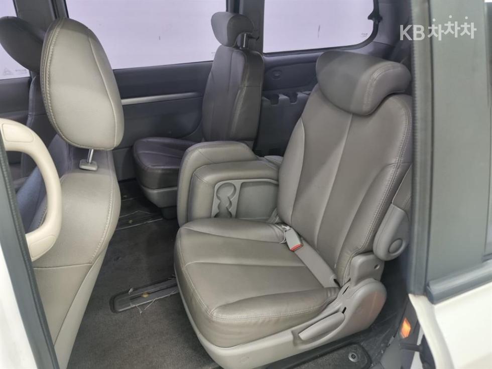 2013 - kia carnival
