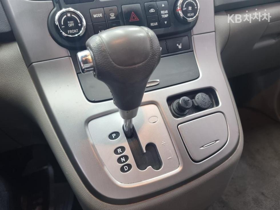 2013 - kia carnival