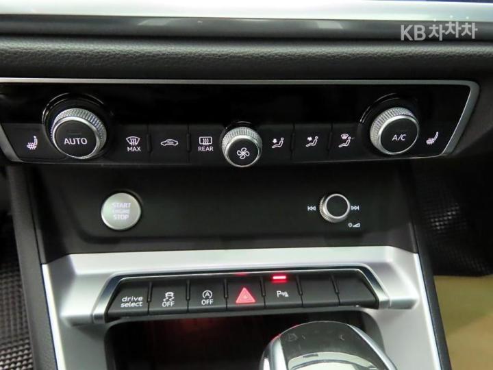 Audi Q3 F3 35 TDI Base Type 10