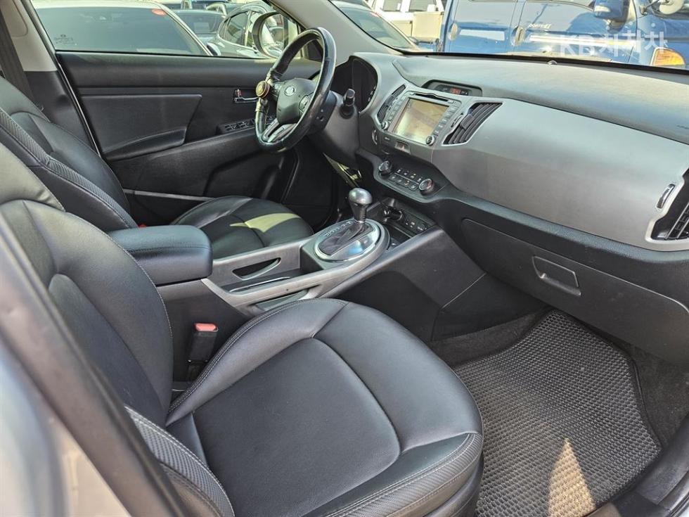 2016 - kia sportage