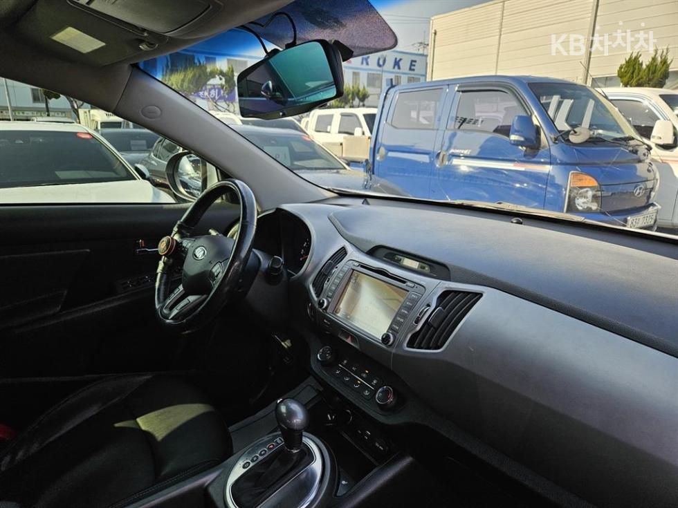 2016 - kia sportage