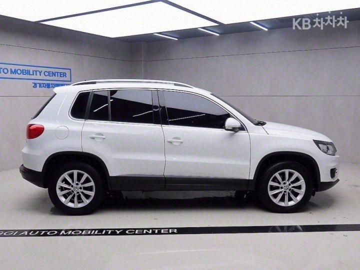 Volkswagen Tiguan New 2.0 TDI Comfort 5N 3