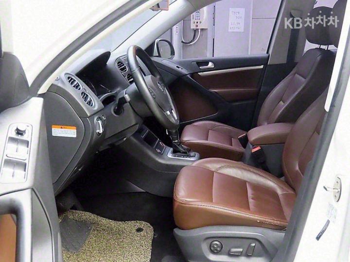 Volkswagen Tiguan New 2.0 TDI Comfort 5N 6