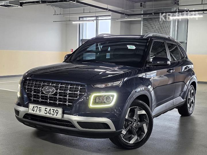 Hyundai Venue Gasoline 1.6 Modern 3