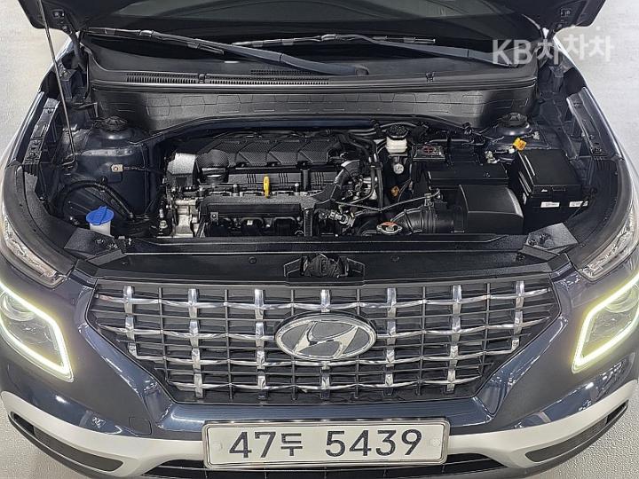 Hyundai Venue Gasoline 1.6 Modern 7