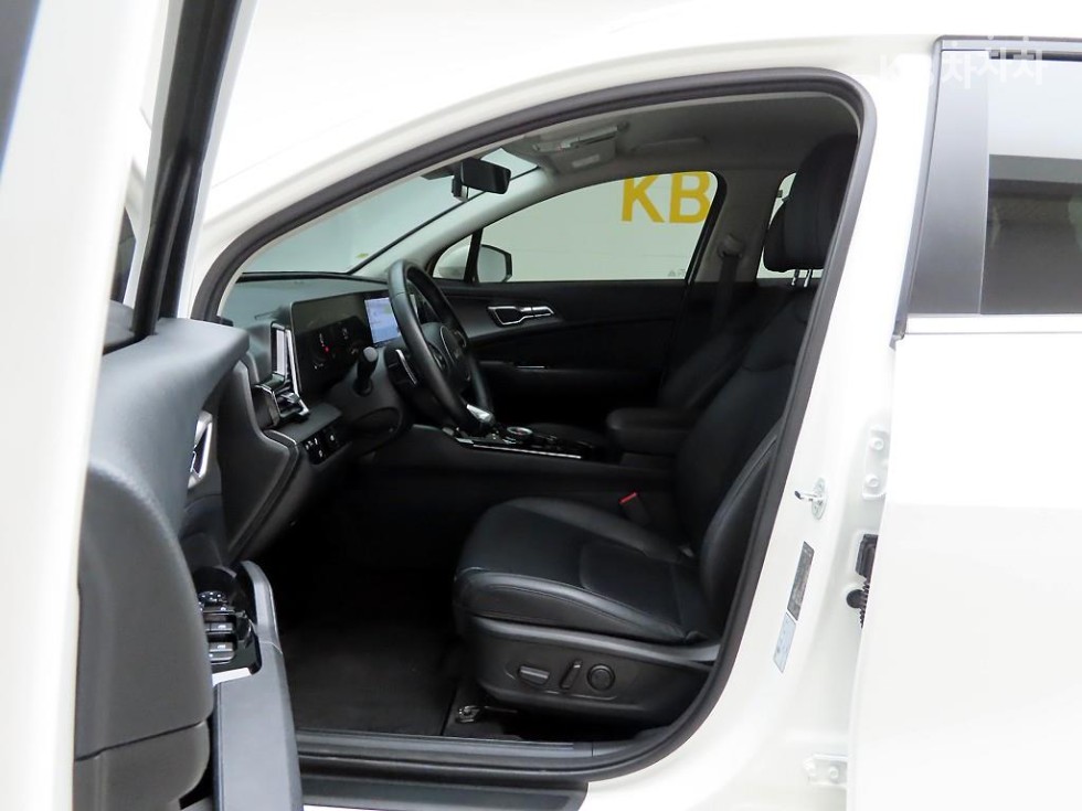 2024 - kia sportage