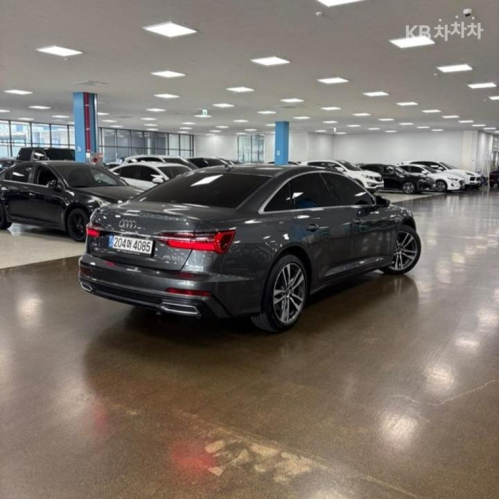 Audi A6 C8 45 TFSI Premium 4