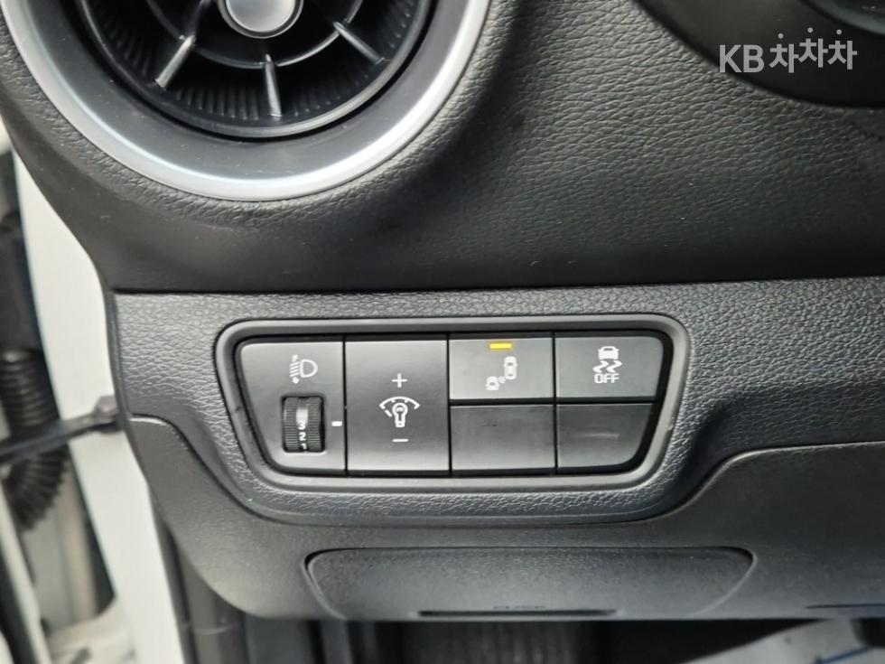 2022 - kia k3