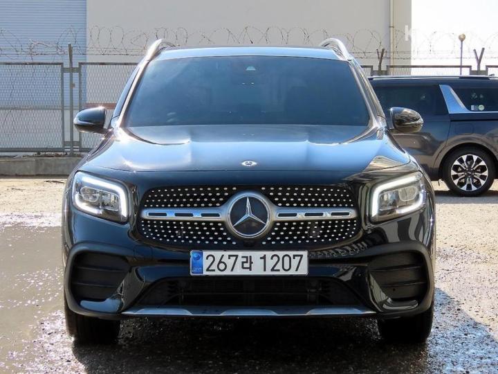 Mercedes-Benz GLB-Class X247 GLB250 4Matic 2