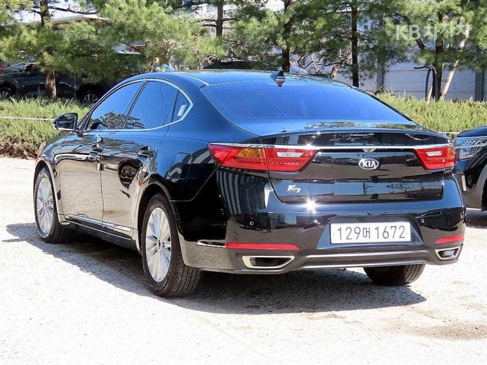 2017 - kia k7
