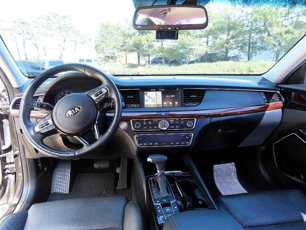 2017 - kia k7