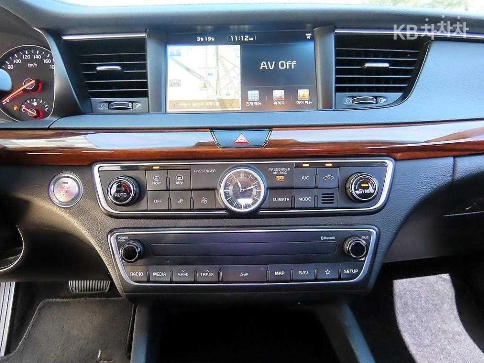 2017 - kia k7