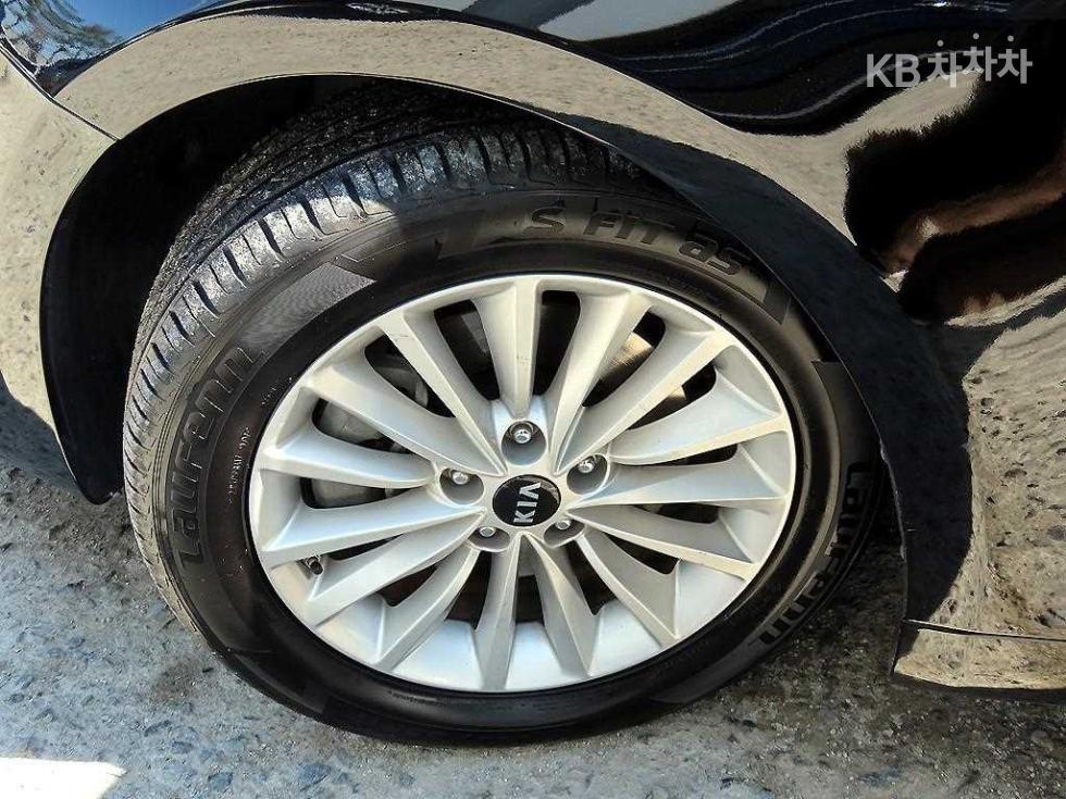 2017 - kia k7