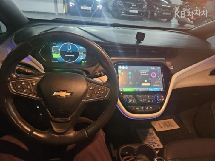 Chevrolet Bolt EV PREMIER 8