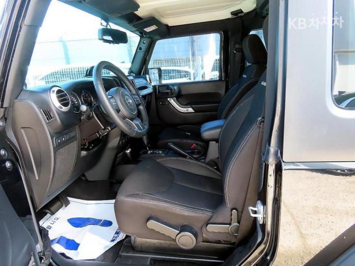 Jeep Wrangler 2.8 Rubicon 2 Duo 11 year ~ 6