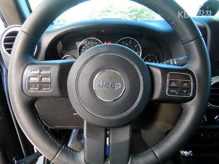 Jeep Wrangler 2.8 Rubicon 2 Duo 11 year ~ 8