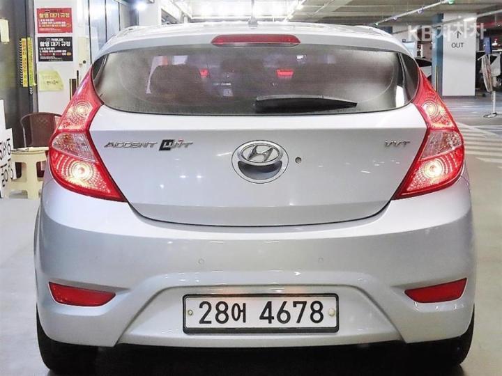 Hyundai Accent New Wit 1.4 VVT Premier 6