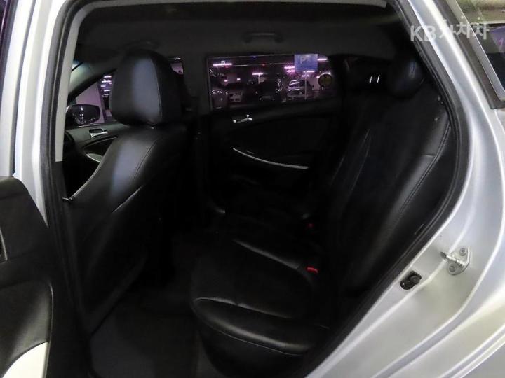 Hyundai Accent New Wit 1.4 VVT Premier 8