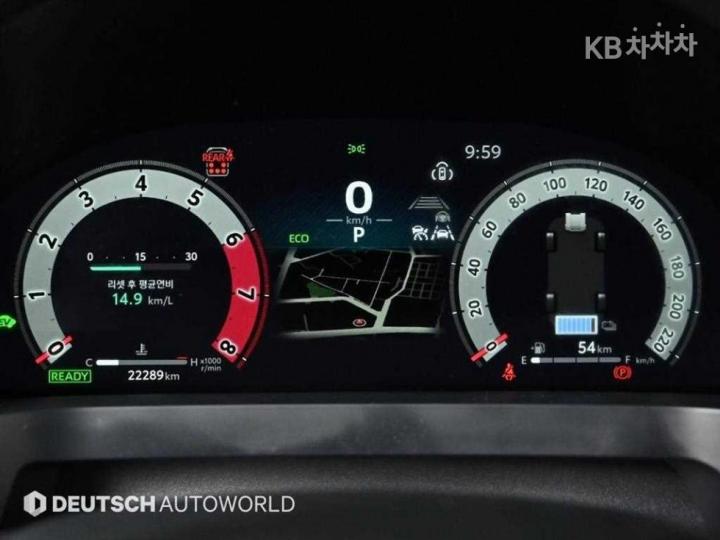 Toyota Alphard AH30 2.5 HEV AWD Base Type 9