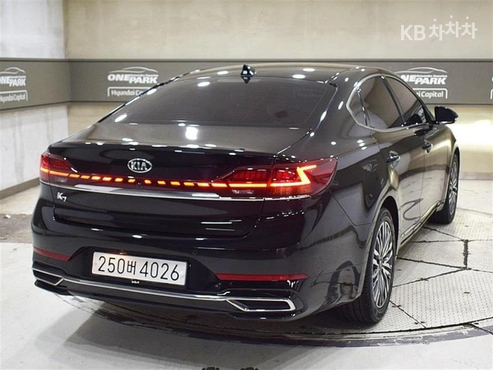 2020 - kia k7