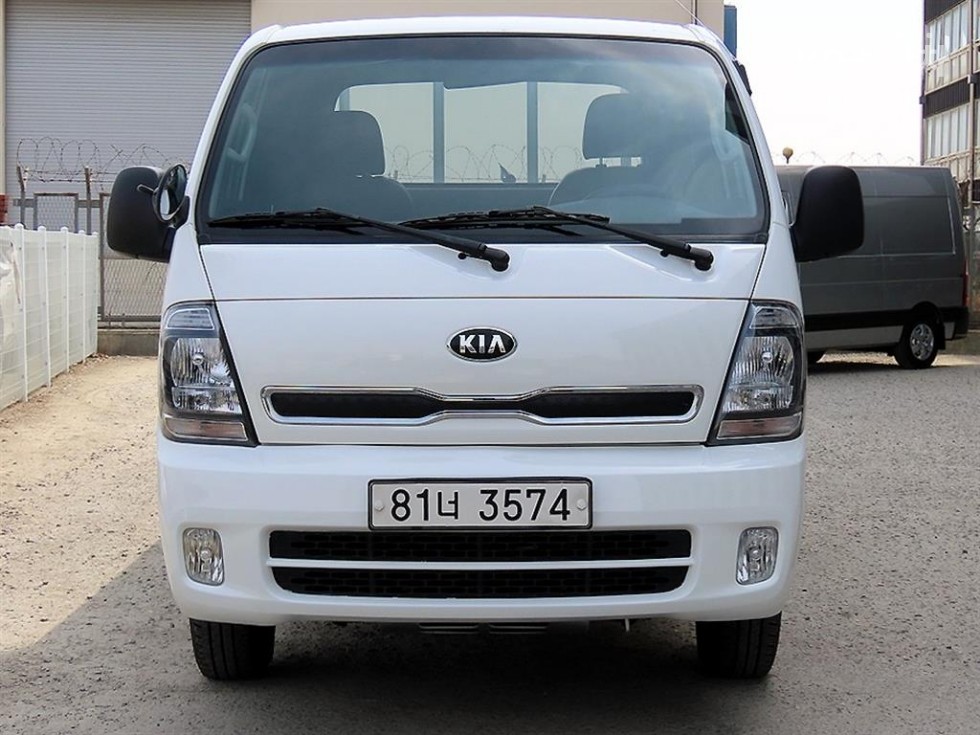 2021 - kia bongo iii