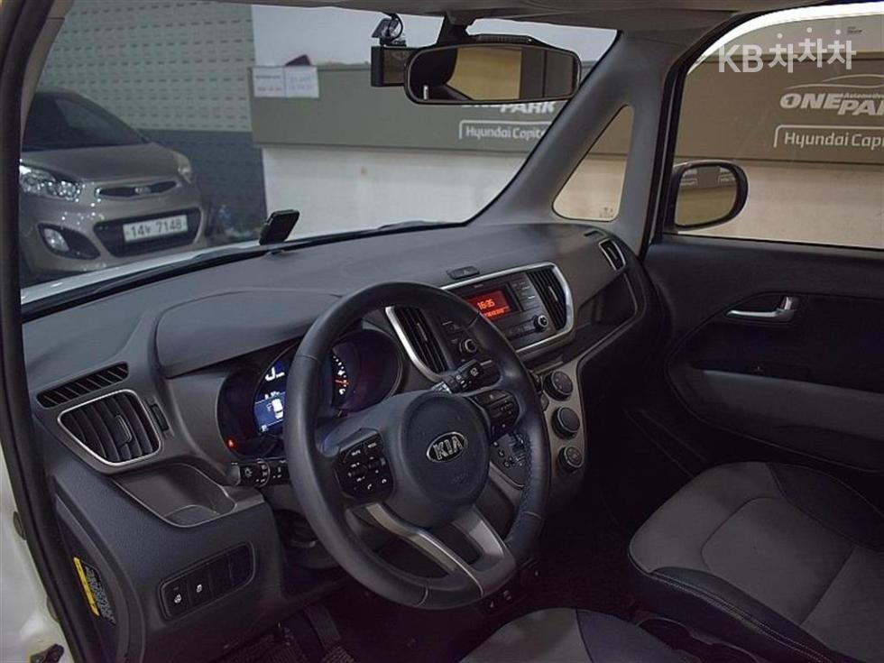 2020 - kia ray