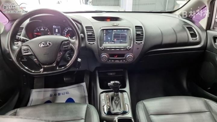 Kia K3 Diesel 1.6 Diesel Trendy Base Type 8