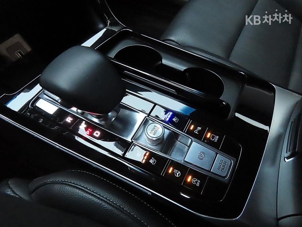2020 - kia k7