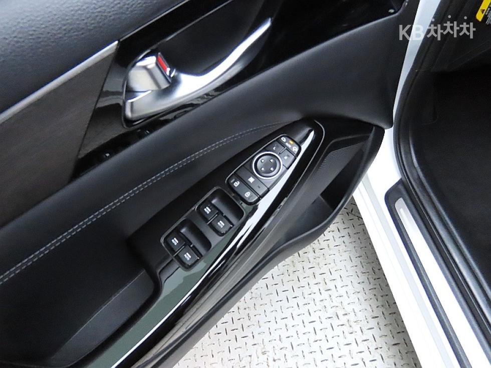 2020 - kia k7