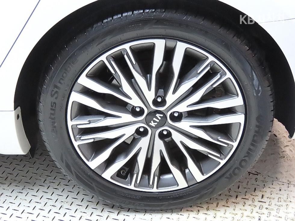 2020 - kia k7