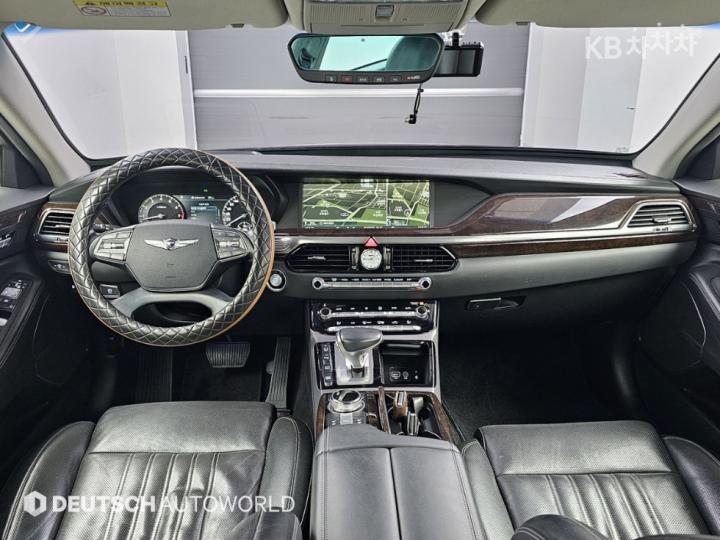 Genesis EQ900 3.8 GDI AWD Luxury 8