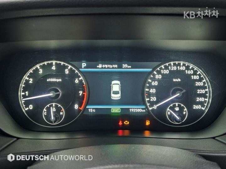 Genesis EQ900 3.8 GDI AWD Luxury 9