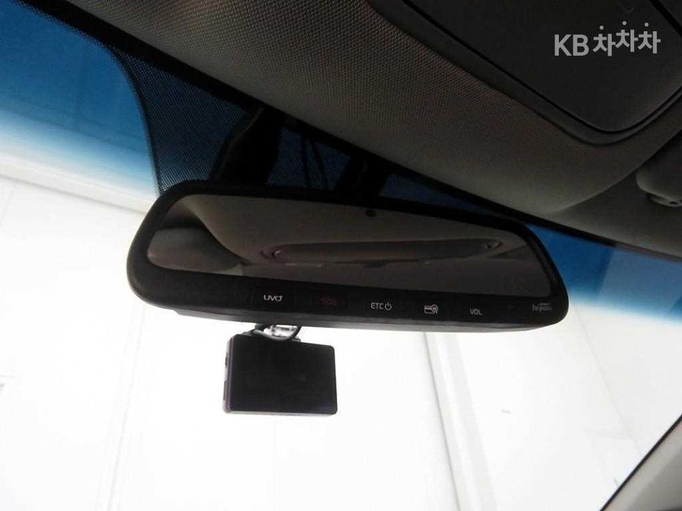 2020 - kia carnival