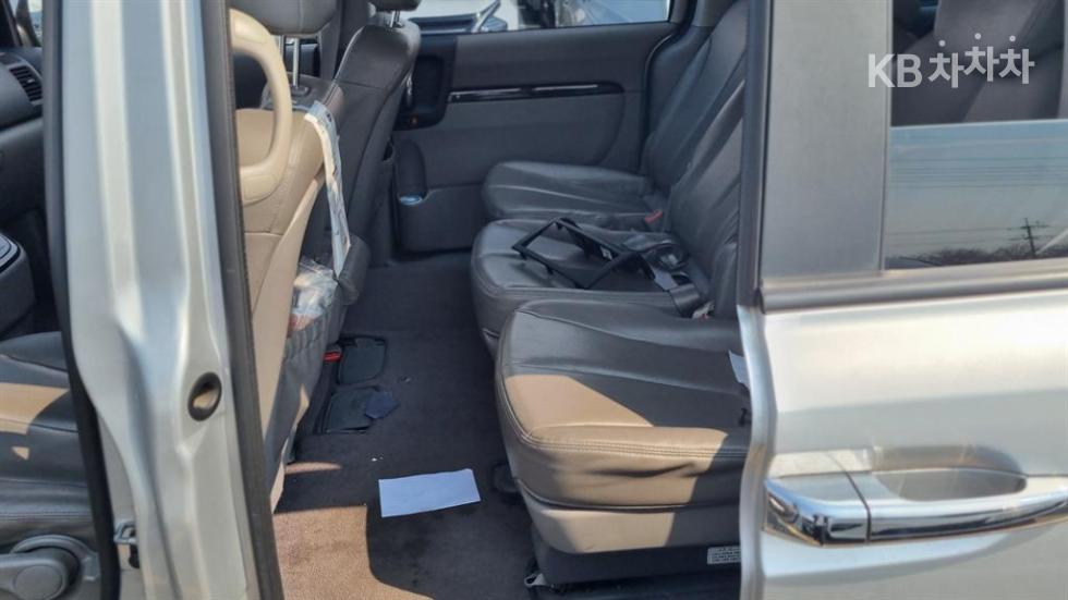 2013 - kia carnival